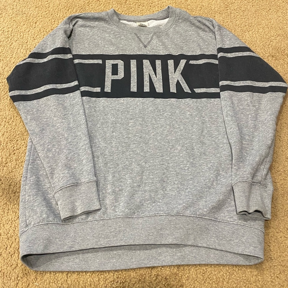 Victoria secret PINK sweatshirt size XS fits like medium